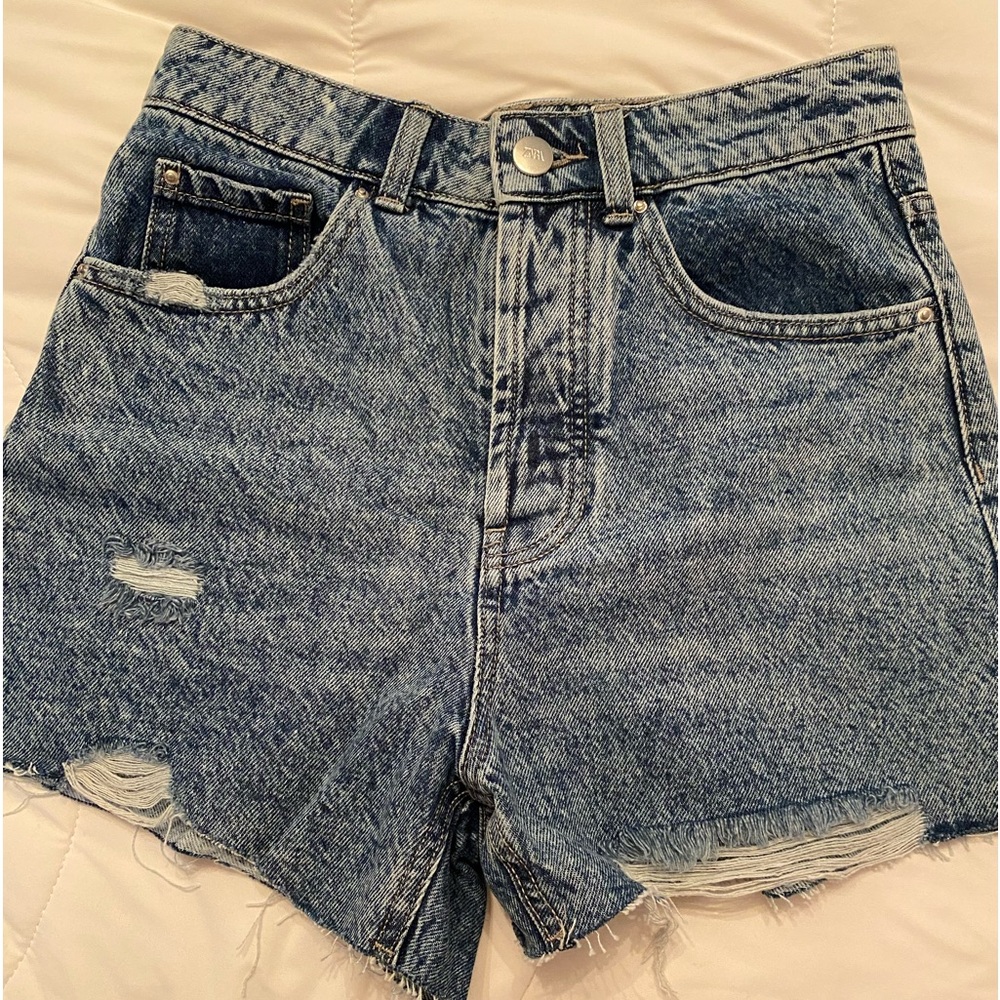 Zara Size 4 blue Jean shorts. Great condition.